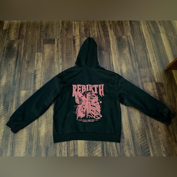 first two are smalls and the last is medium - Picture 4 of 4